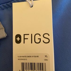 Womens Fig Scrubs In ceil blue . Zamora Joggers . size xl , Brand new